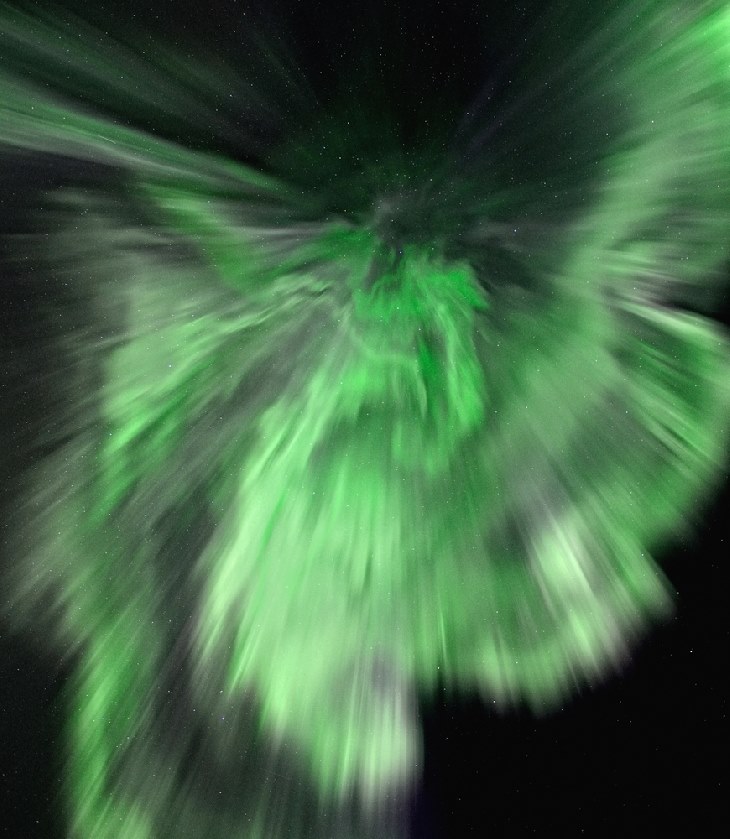 Aurora_09-20_dazzling,seen-in-Russia-during-intense-geomagnetic-storm_byPavelKantsurov