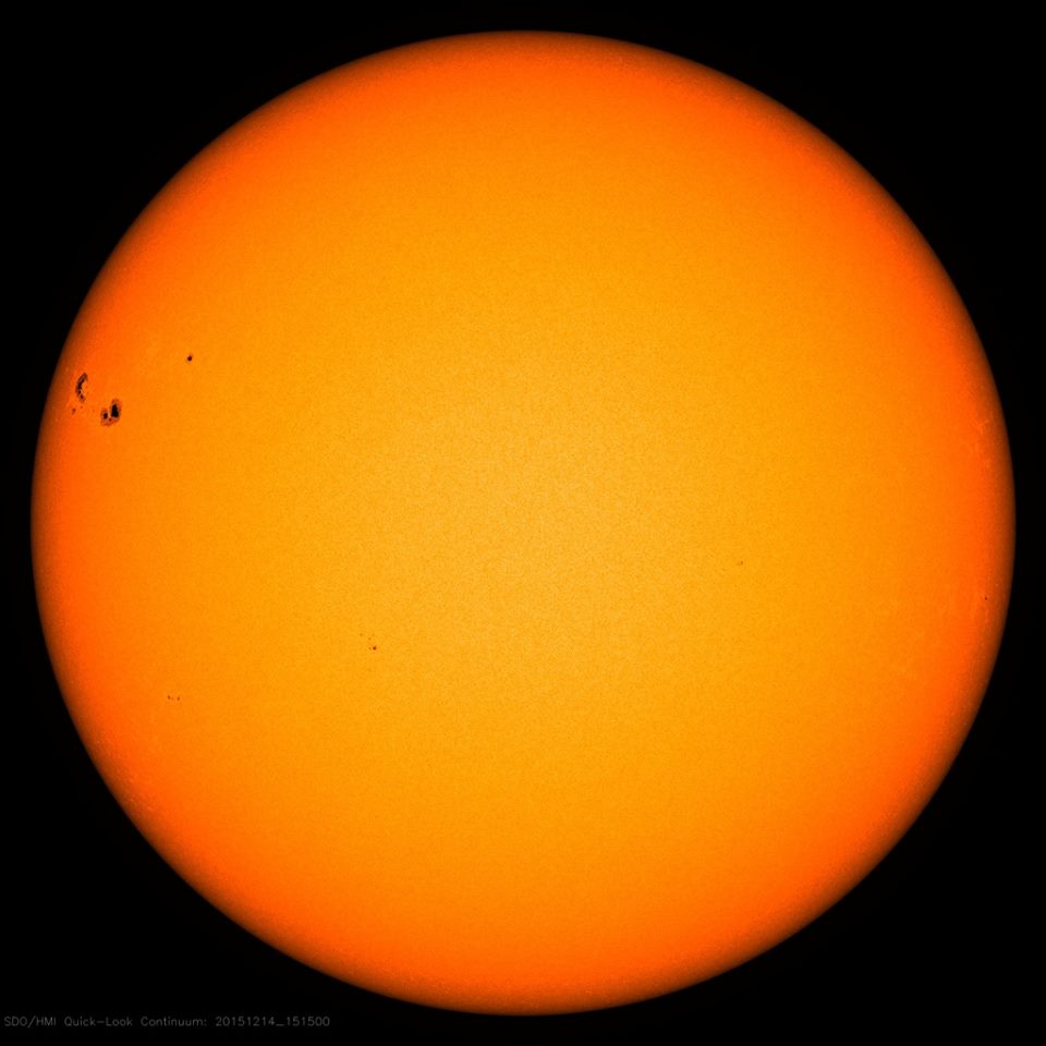 Sunspot2470_20151214_151500_SolarFlares,SolarWind,GeoMagStorm,+GeminidMeteorShower!