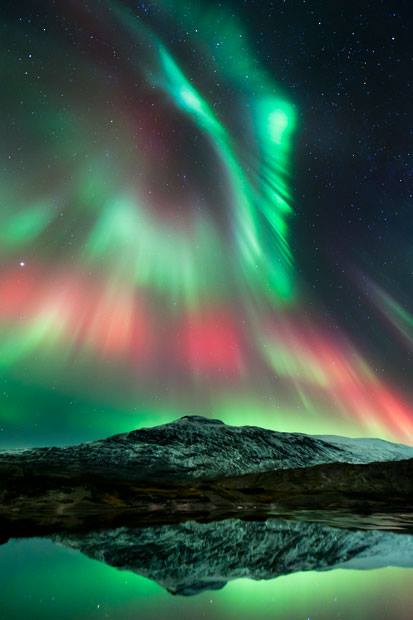 Aurora_07-04_NaturesFireworks_Norway_byTommyEliassen