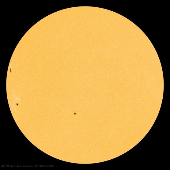 SunSpots_2682+2683_20170925_211500