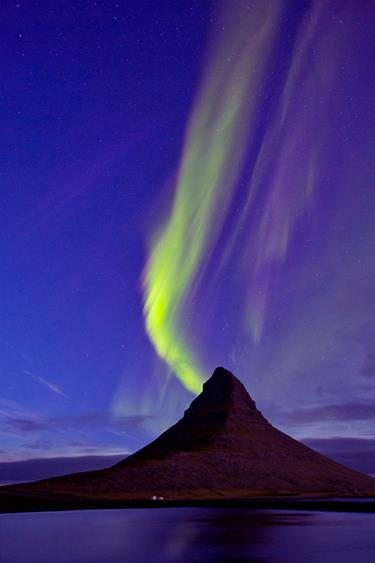 Aurora_2012-08-23_From-Iceland_PhotoByAntonySpencer