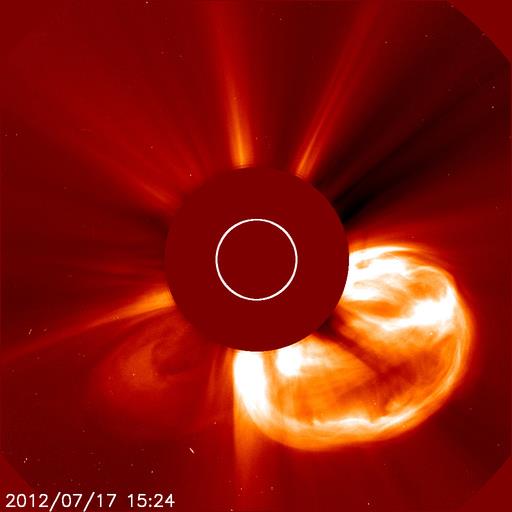 CME_2012-07-17_1524UTC_Sunspot-1520_M1,7-SolarFlare