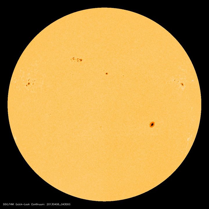 CME_2013-04-08_9EarthFacingSunspots_C+M-ClassSolarFlares