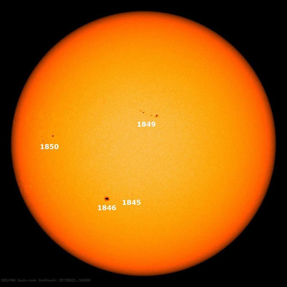 CME_2013-09-22_SDO_4EarthFacingSunspots-1845-1846-1849-1850