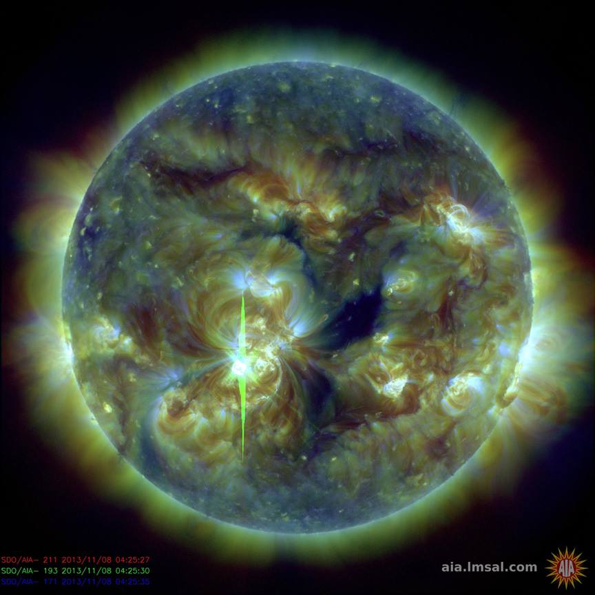 CME_2013-11-07_X1,1-SolarFlare!EruptsFromGiantSunspot-1890