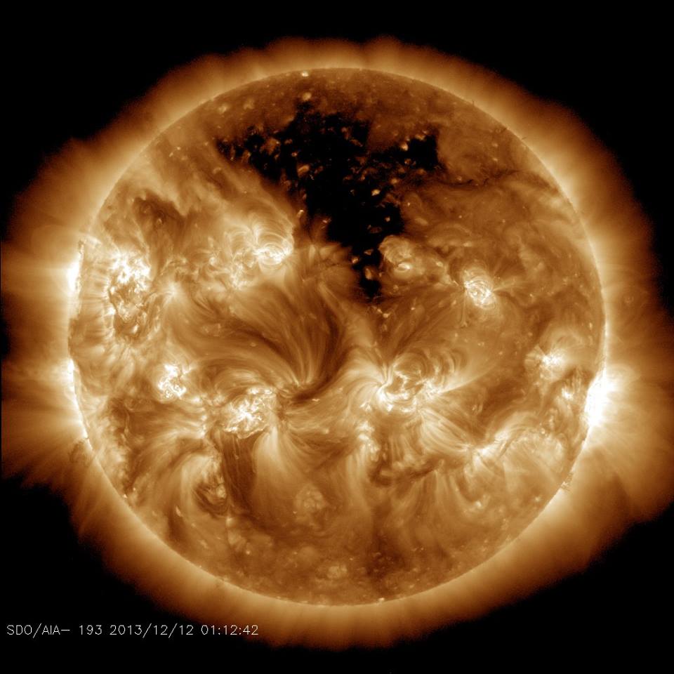 CME_2013-12-12_011242_SDO-AIA