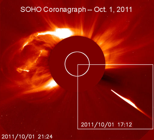 PIX/Oct1.2011CometCMEbeforeandafter2.jpg